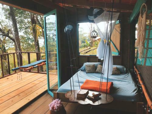 Gracias Madre: A Jungle Cabin With Ocean Views