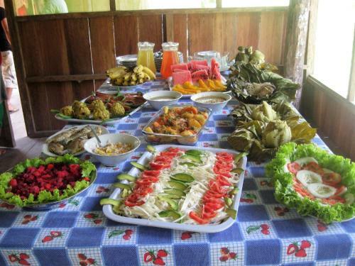 Hostal Lodge Jungle Wolf Expeditions