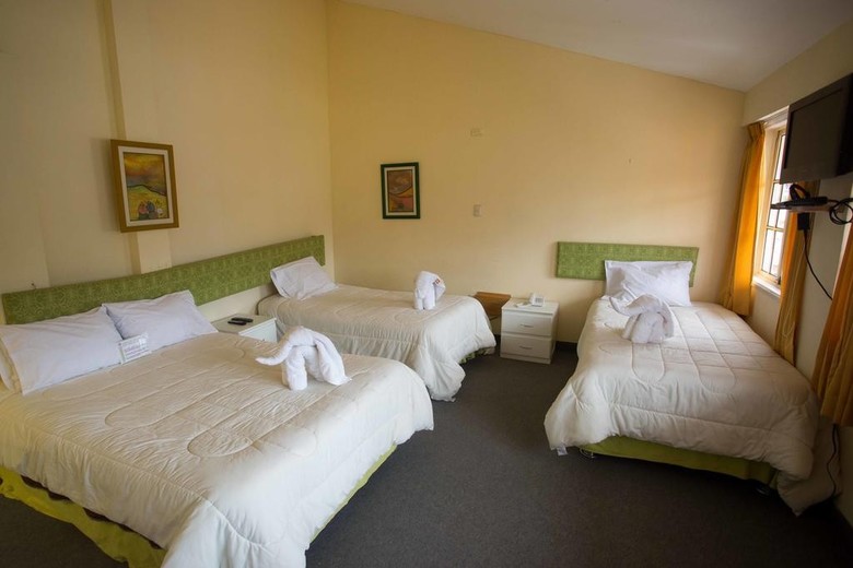 Albergue Hostal Serra Nova
