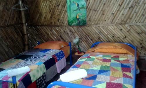 Albergue Hostal Familiar El �ngel Panam� B&B
