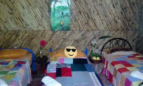 Albergue Hostal Familiar El �ngel Panam� B&B