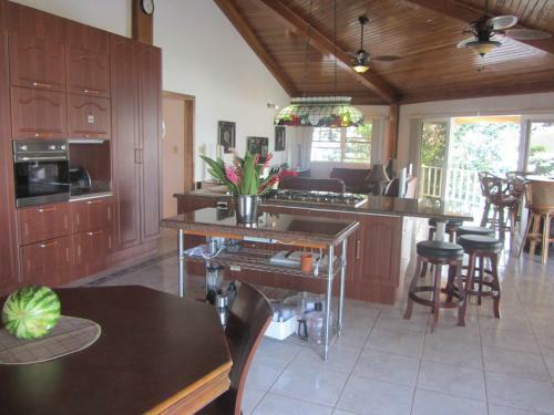 Hostal Villa Red Hill