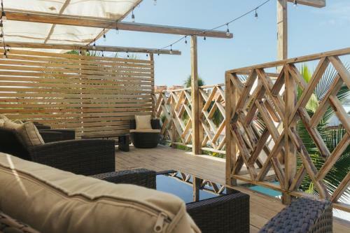 Cliff's Hostel