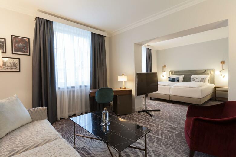 Hotel Elephant