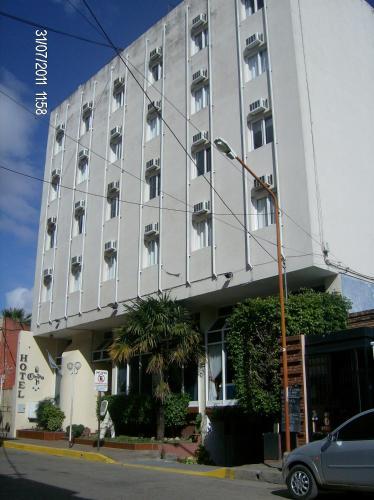 Hotel Carlos Primero