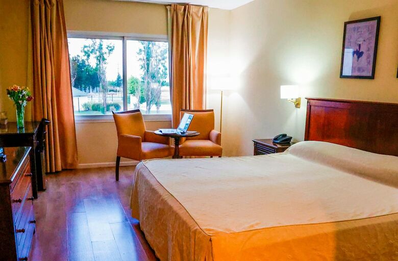 Hotel Wyndham Garden Campana