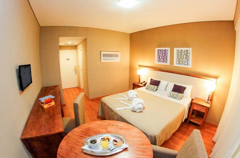 Hotel Wyndham Garden Campana