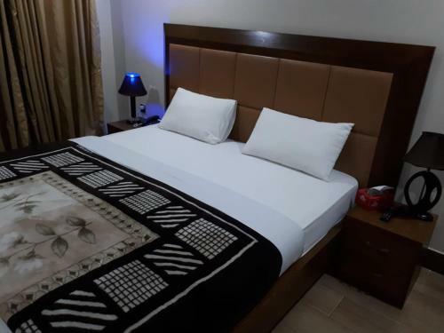 Midtown Hotel