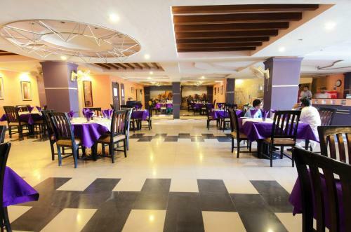 Pak Continental Hotel