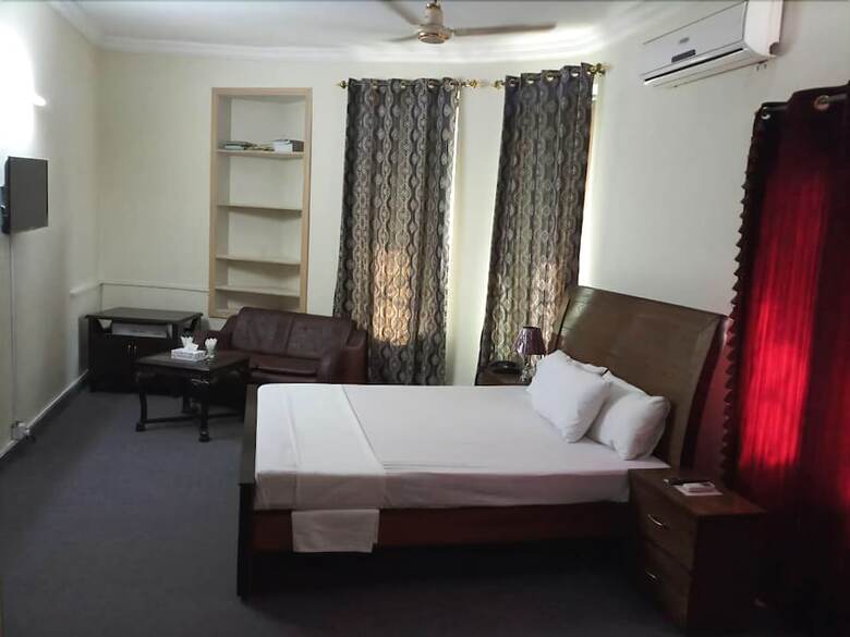 Hostal Orion Inn