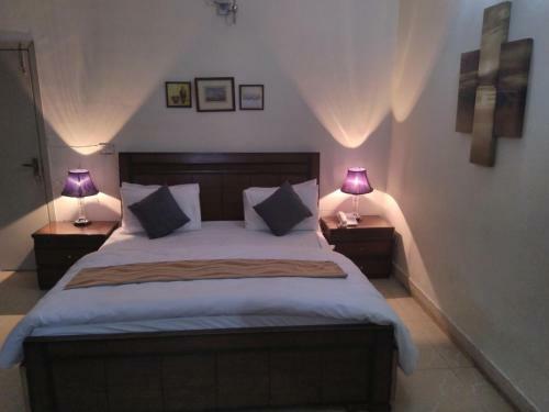 Hostal New Pyramid Guest House