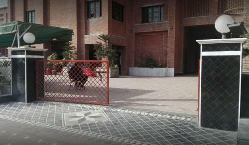 Iris Hotel Sahiwal