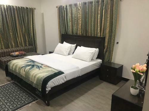 Bahria Villa Apartments
