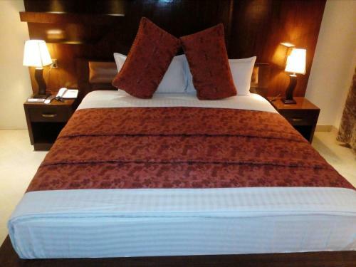 Bling Hotel International