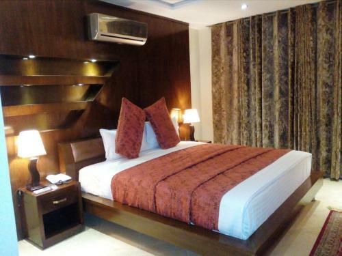 Bling Hotel International