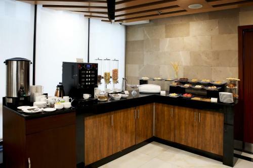 Avari Xpress Hotel Multan