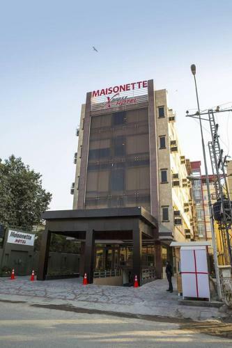 Maisonette Xpress Hotel