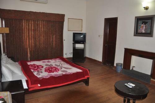 Hostal Travis Luxury Guest House