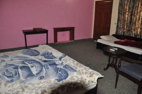 Hostal Travis Luxury Guest House