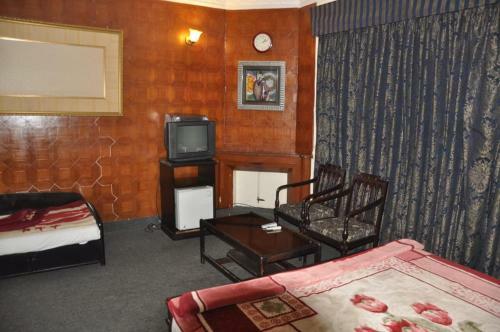 Hostal Travis Luxury Guest House