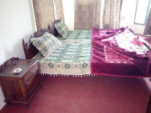 Pir Sohawa Hotel