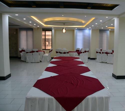 Hotel Redison Blue Area