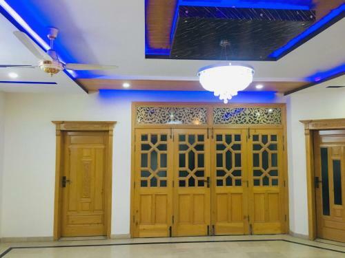 Hostal Rehaish Inn