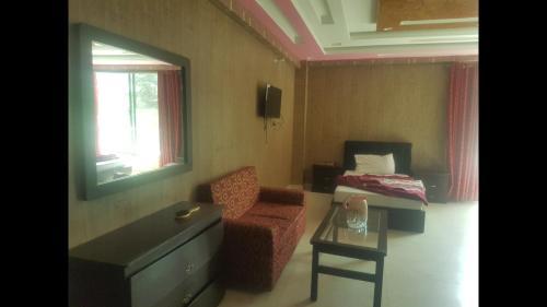 Al Hamrah Hotel