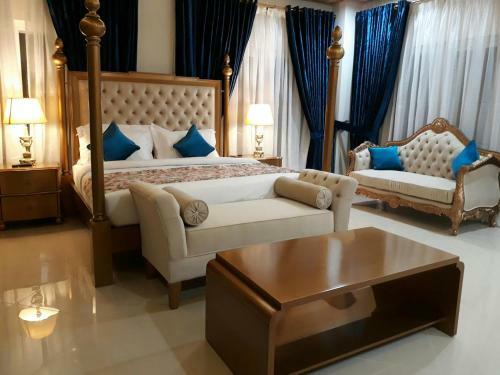 Hostal The Mont Calm