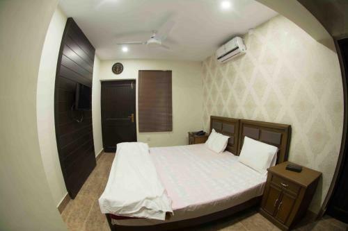 Karakuram Hotel
