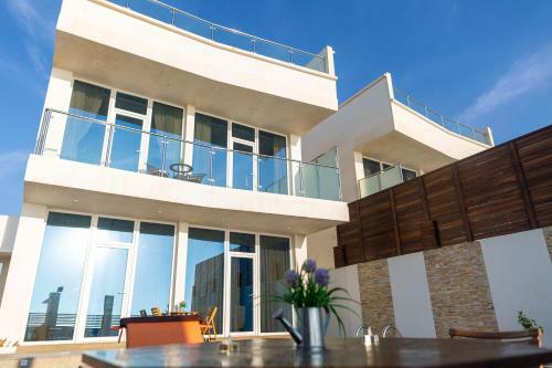 Sunrise Villas
