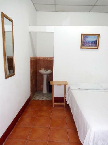 Hostal Hospedaje Y Cafe Ruiz