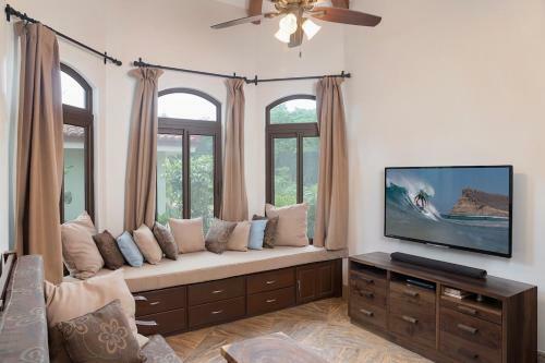 Mi Casa So�ada (house & Studio)