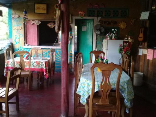 Hostal Y Restaurante Mar�a