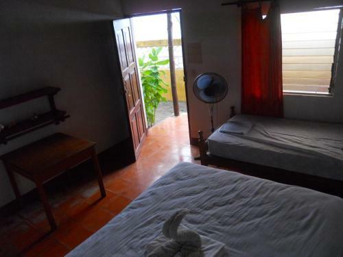 Beach Hostal Oasis