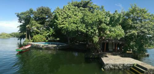 Hotel Isleta El Roble