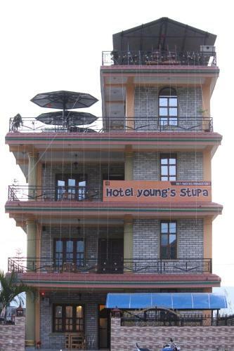 Hotel Young's Stupa