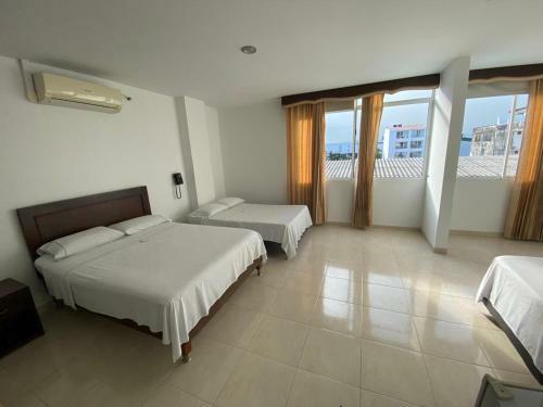 Hotel Torres Del Llano
