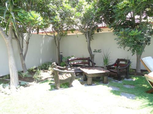 Hostal 1932 House Bed And Breakfast