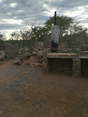 Anns Chalet And Camping