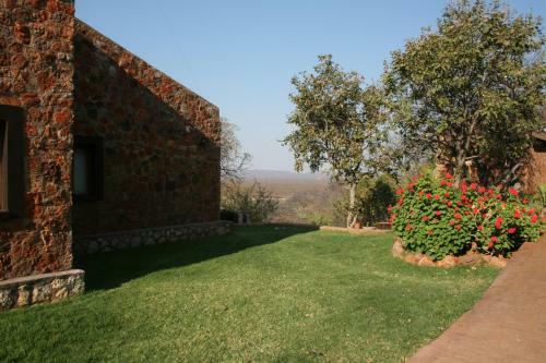 Onduri Lodge