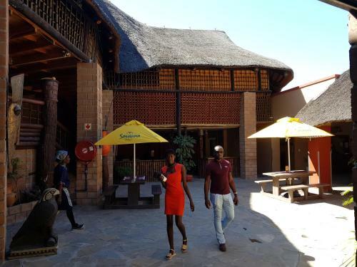 Oshandira Lodge