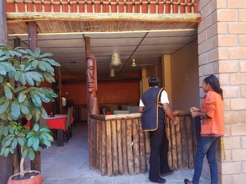 Oshandira Lodge