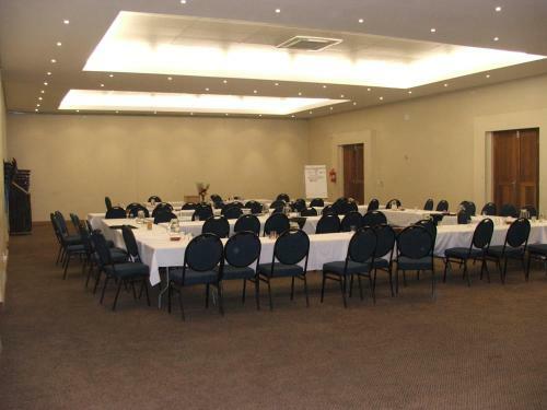 Oshandira Lodge