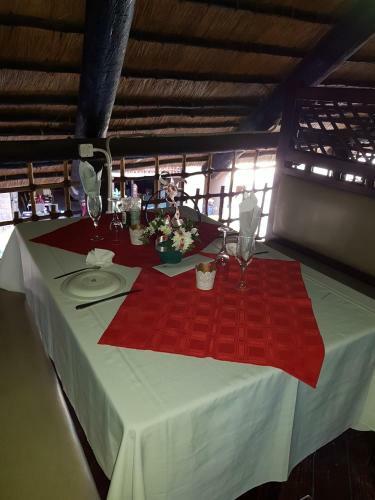 Oshandira Lodge