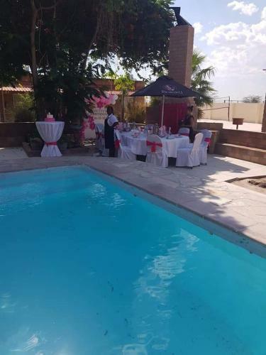Oshandira Lodge