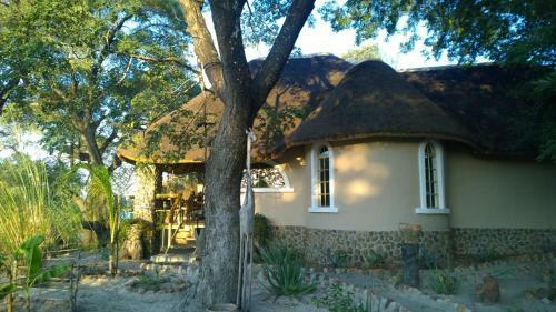 Mobola Lodge