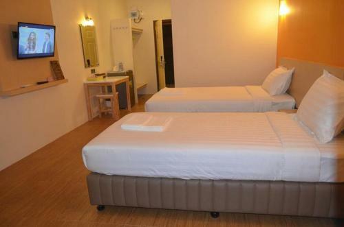 Myint Mo Hotel