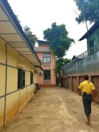 Hostal Myint Mho San Guest House - Burmese Only