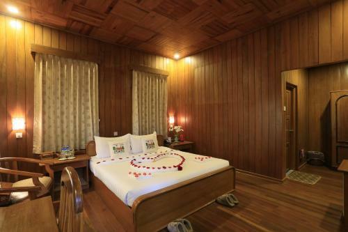 Hill Top Villa Hotel